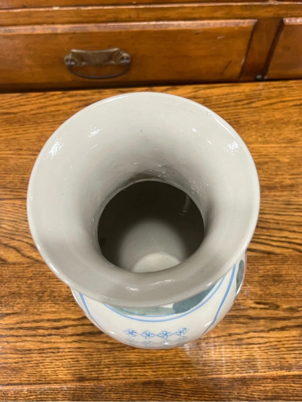 Vintage Chinese Chinoiserie Ceramic Vase – Hand-Painted Floral & Bird Design